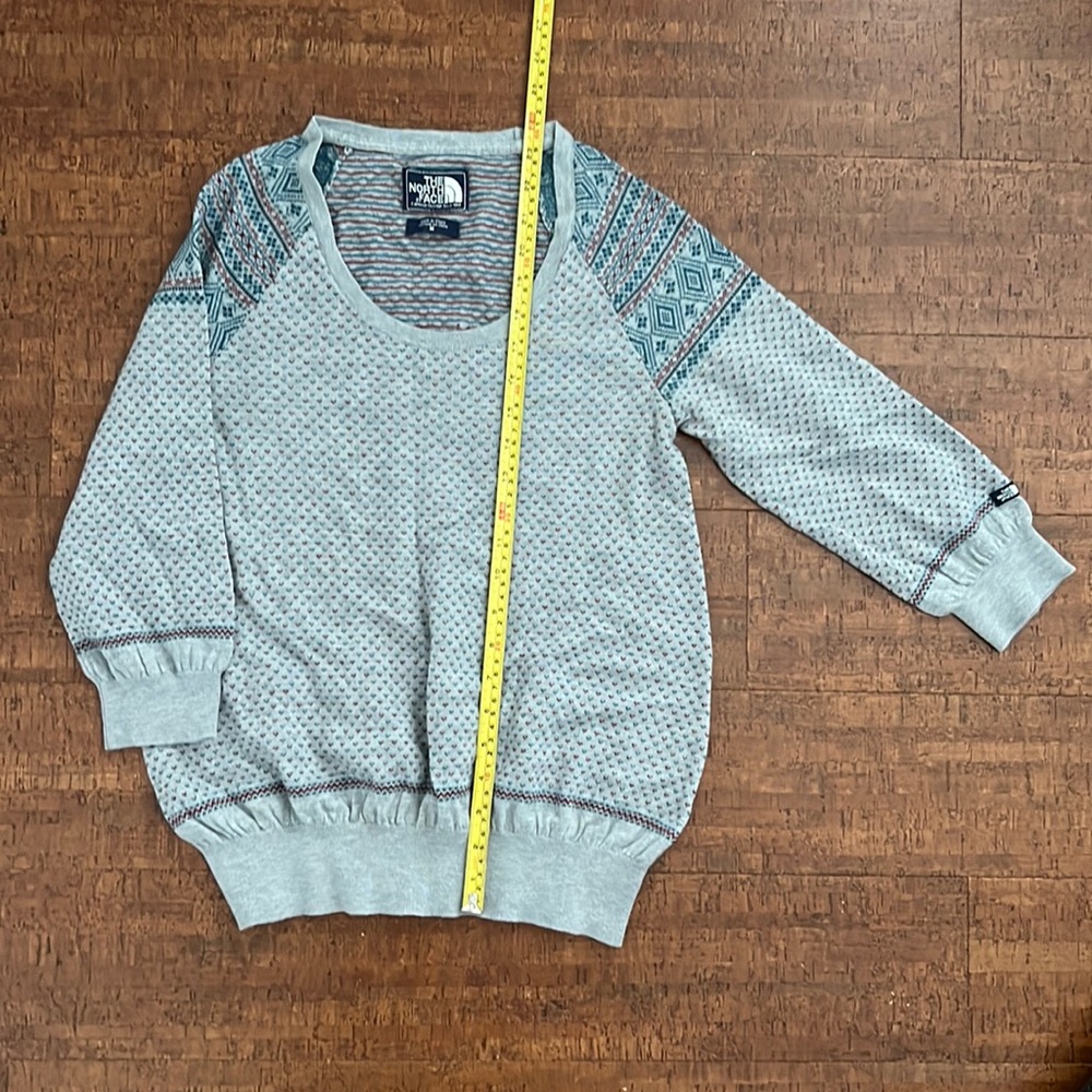 The North Face sweater. Size M